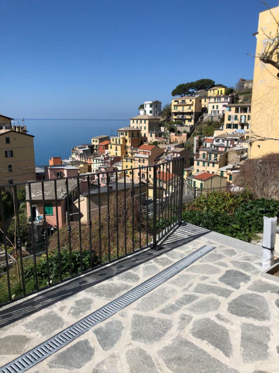Hotel Cinque Terre Coast To Coast à Riomaggiore Extérieur photo